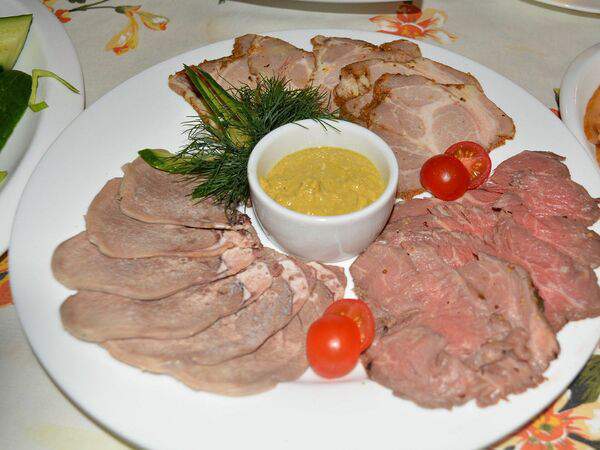 Печка - Ассорти мясное из деликатесов