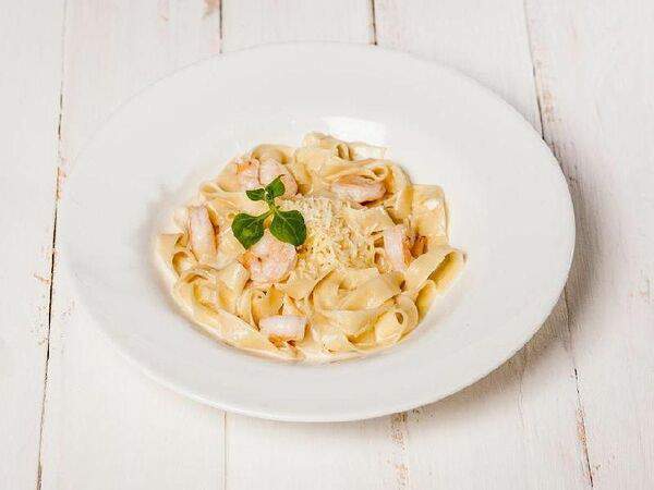 Сибирская Корона - Паста с креветками в сливочном соусе
