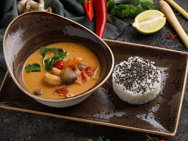 Охота на енота - Том Ям с тигровыми креветками