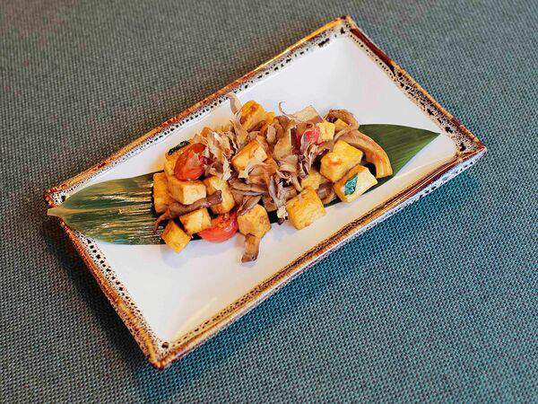 Где-то в Азии - Вегетарианский жареный тофу с томатами