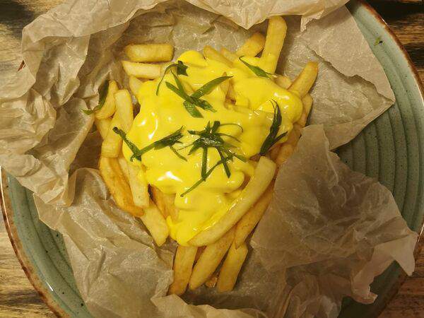 Джон Сильвер - Картофель фри под чеддером