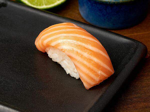 Рыбная мануфактура №1 - Суши лосось