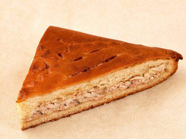 Ленинградские Булочные - Пирог с курицей и сыром