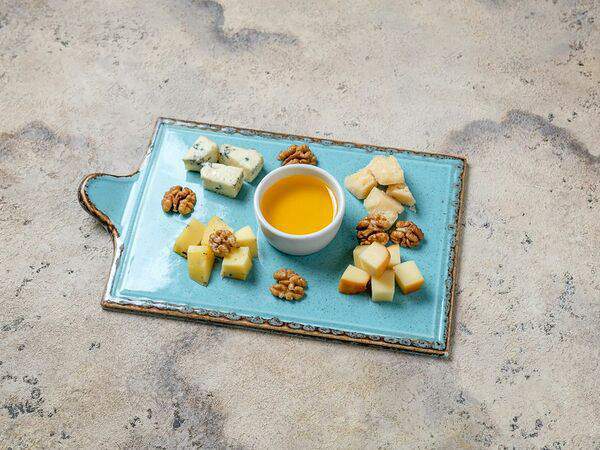 Роберто - Доска с итальянскими сырами