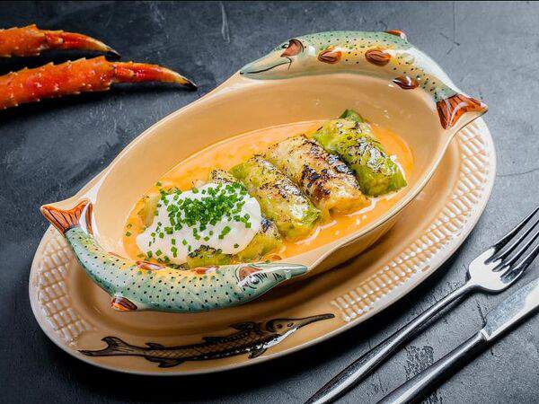 Fish Point - Голубцы с магаданскими креветками и камчатским крабом