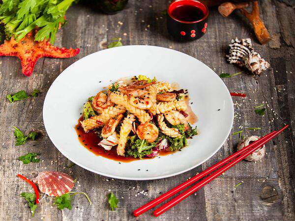 Тайшань - Салат из кальмара с креветками