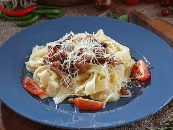 Кафе-пекарня Susser - Фетучини с морепродуктами