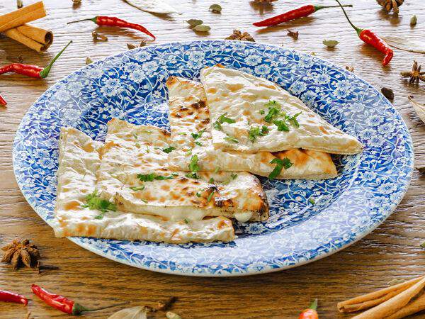 Kurkuma - Чиз наан