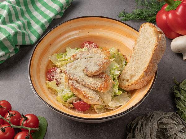 Caffe47 - Салат Цезарь с курицей