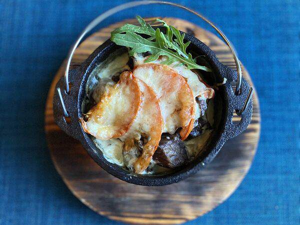 Хуторок на Пушкина - Телятина запеченная