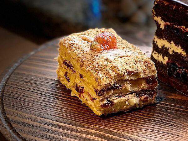 Чайхана Обишир - Торт Наполеон с малиной