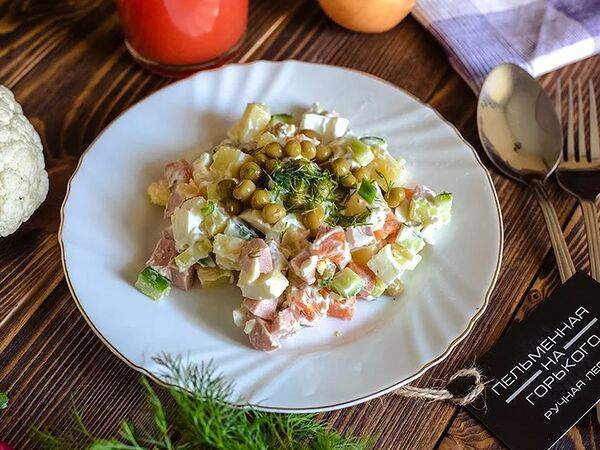 Пельменная на Горького - Салат Оливье