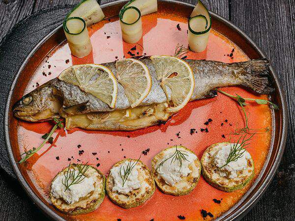 Best Hall - Форель с брынзой