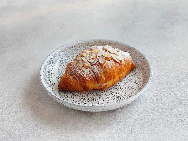 Корж - Круассан миндальный