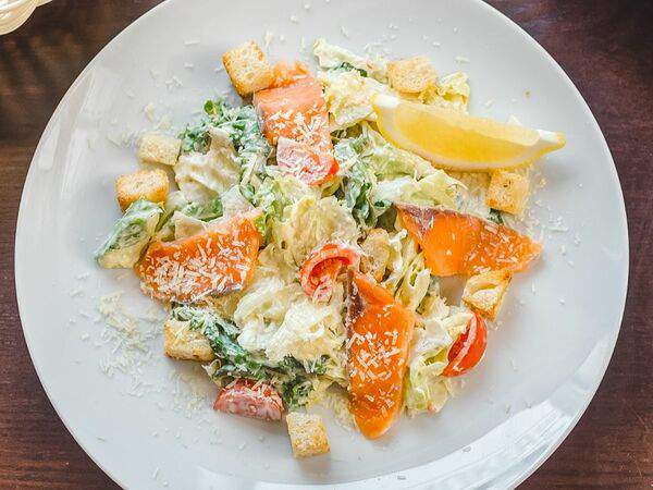 BBQ Smoker Bar - Цезарь с лососем