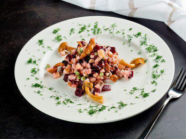 Грильяж - Салат Винегрет с опятами