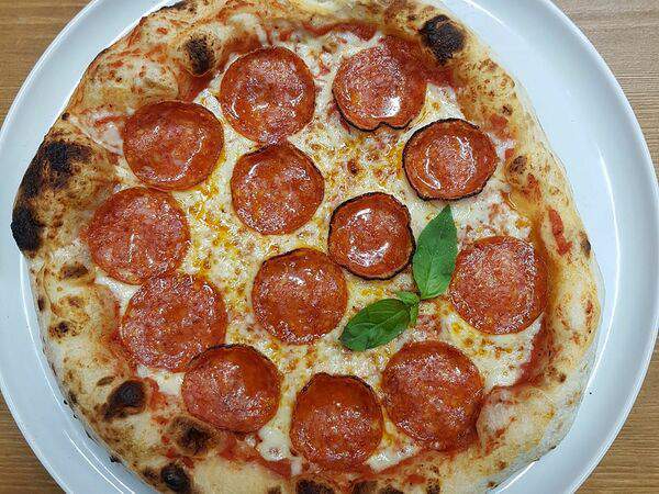 Pizza Napoli - Пепперони