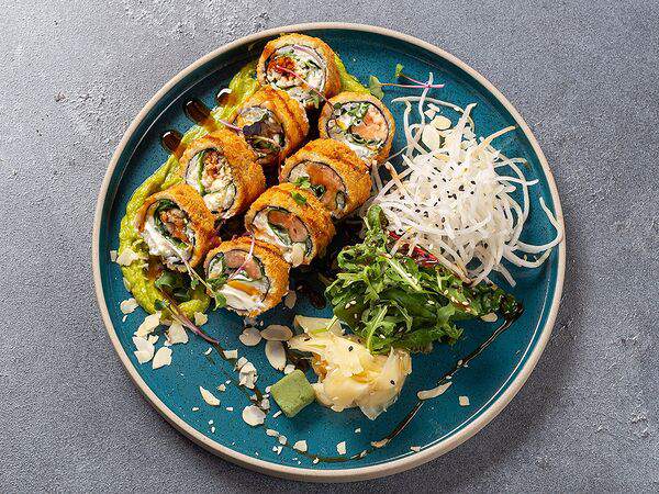 Goya - Горячий ролл с лососем и угрем