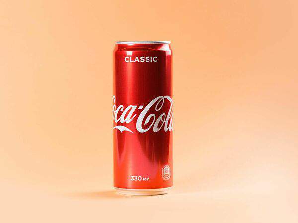 MADAME MARY WONG - Coca-Cola