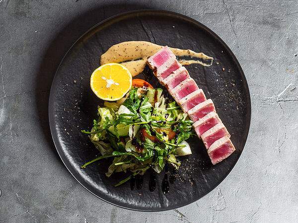 Kotleta bar - Тунец с овощным салатом