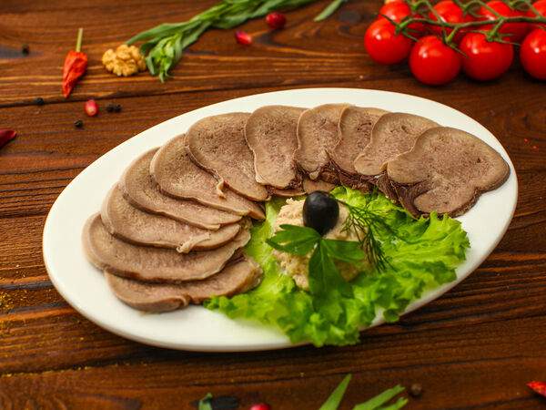 Рача - Язык отварной с хреном