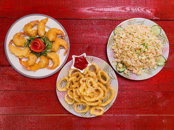 Девять драконов - Комбо с креветками и кальмаром