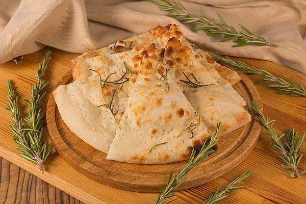 Луиджи - Фокачча с розмарином
