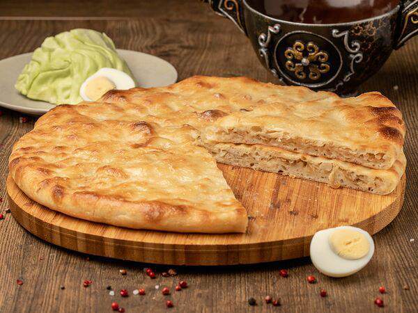 Осетинские пироги - Осетинский пирог с капустой и яйцом