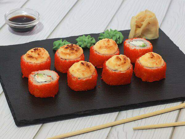 Японец - Запеченный ролл Везувий