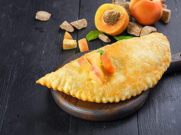 За чебуреками - Сладкий чебурек с абрикосом