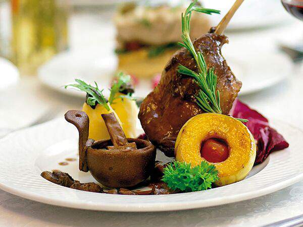 Васнецовъ - Утиная ножка томлённая в соусе Бригард