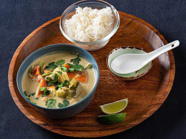 Tom-Yam - Суп Зеленый карри с курицей