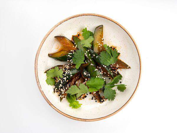 Chi Chi Asian Bistro - Битые огурцы