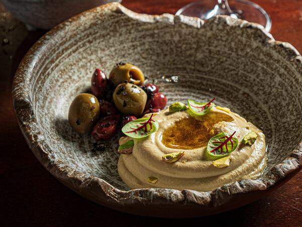 Гости рестопаб - Хумус