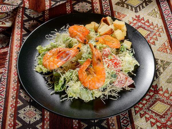 Золотой Теленок - Салат Цезарь с креветками