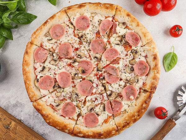 Большие Тарелки - Пицца с Ветчиной и грибами