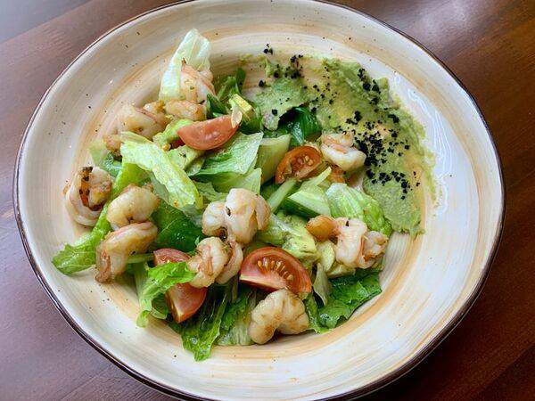 The Kitcha Coffee - Салат с креветкой и кремом из авокадо