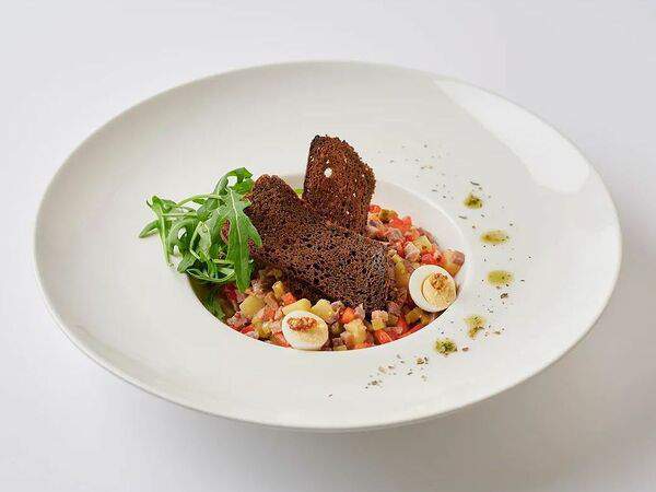 Grill grot - Салат с языком