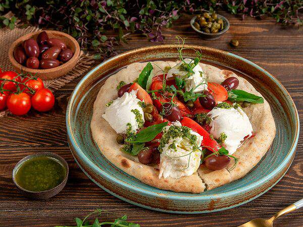 Ботаника - Капрезе с моцареллой