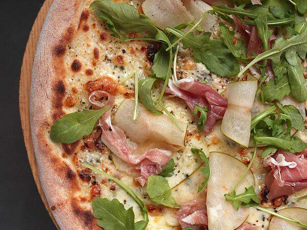 The Odi - Пицца с прошутто, грушей и горгонзолой