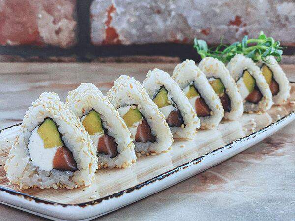 Chocolate lounge cafe - Ролл Сливочный лосось