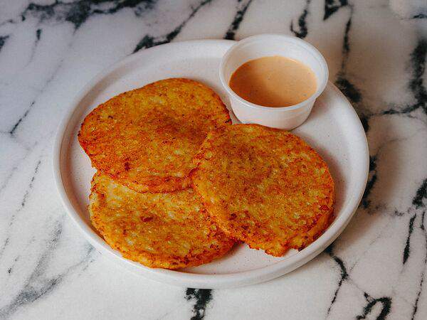 Роллы на районе - Драники с соусом гриль