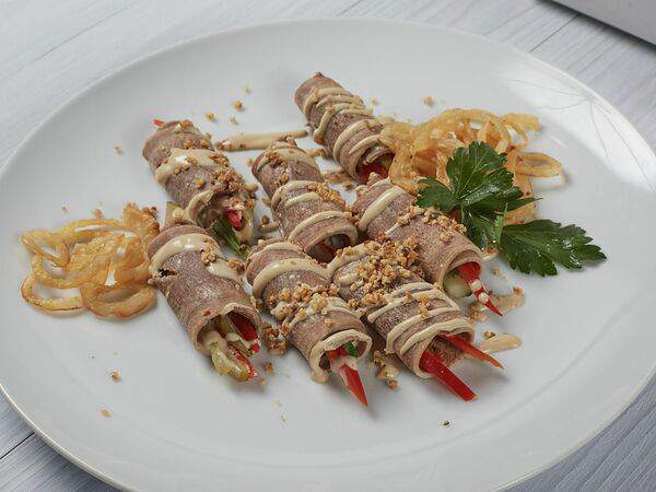 Галушка - Закуска из языка с пикантными овощами