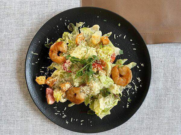 Пау Вау - Цезарь с тигровыми креветками