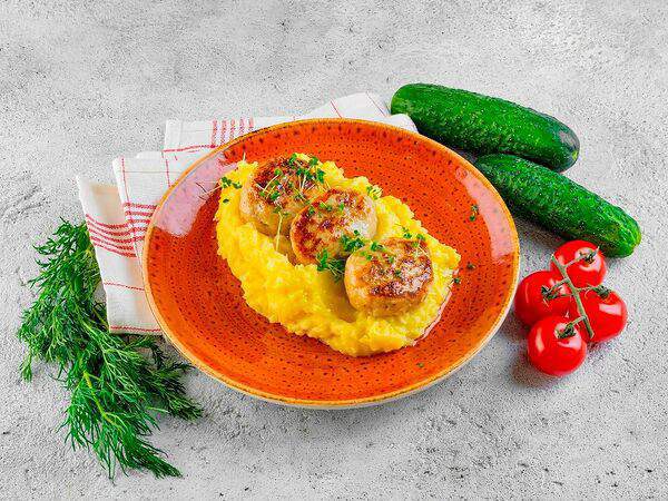 Хинкальная Кацо - Куриные котлетки с пюре