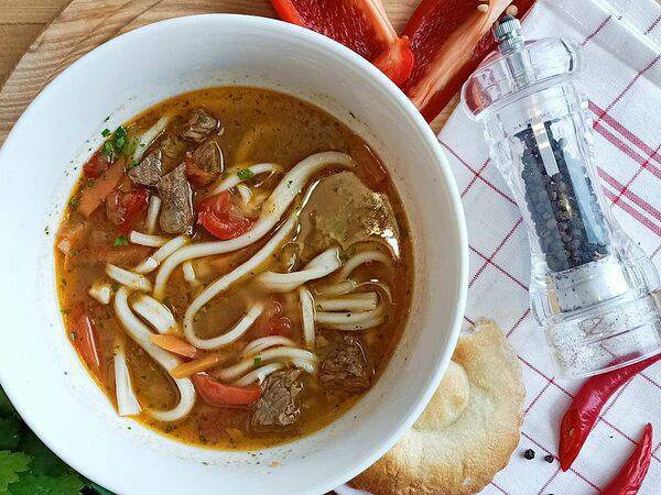 ХОЧУ ХИНКАЛ! - Суп из говядины с домашней лапшой