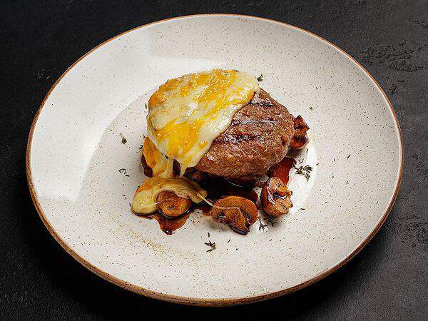 Ресторан честных цен - Бифштекс Четыре сыра