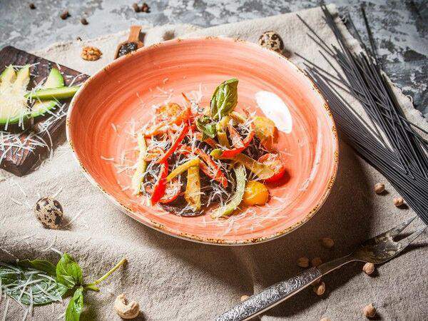 KUNAK HOUSE Халяль - Чёрные спагетти с овощами