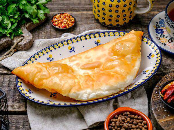 Брынза - Чебурек с говядиной и свининой