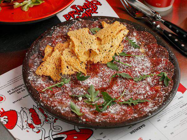 Moo Moo Burgers & Grill - Карпаччо из говядины